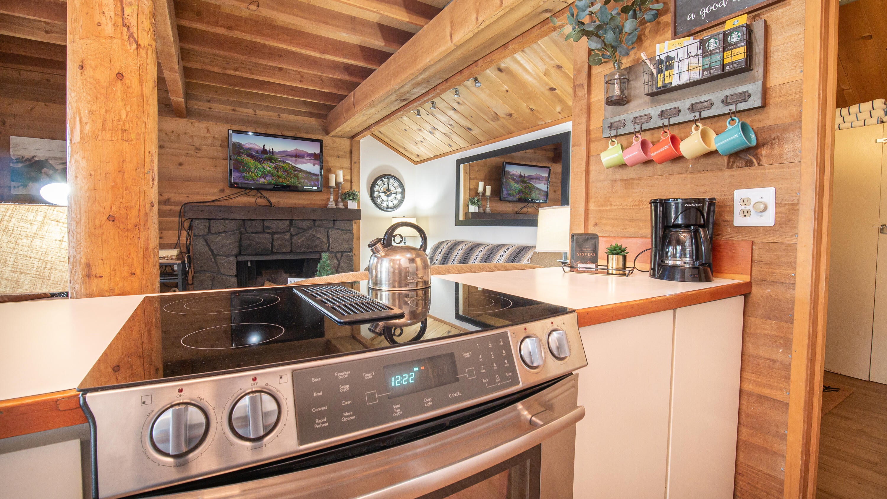 57488-27 Ranch Cabin Road, Unit 27 Sunriver, OR 97707 - Photo 7 of 29 P1090953-Edit-Edit
