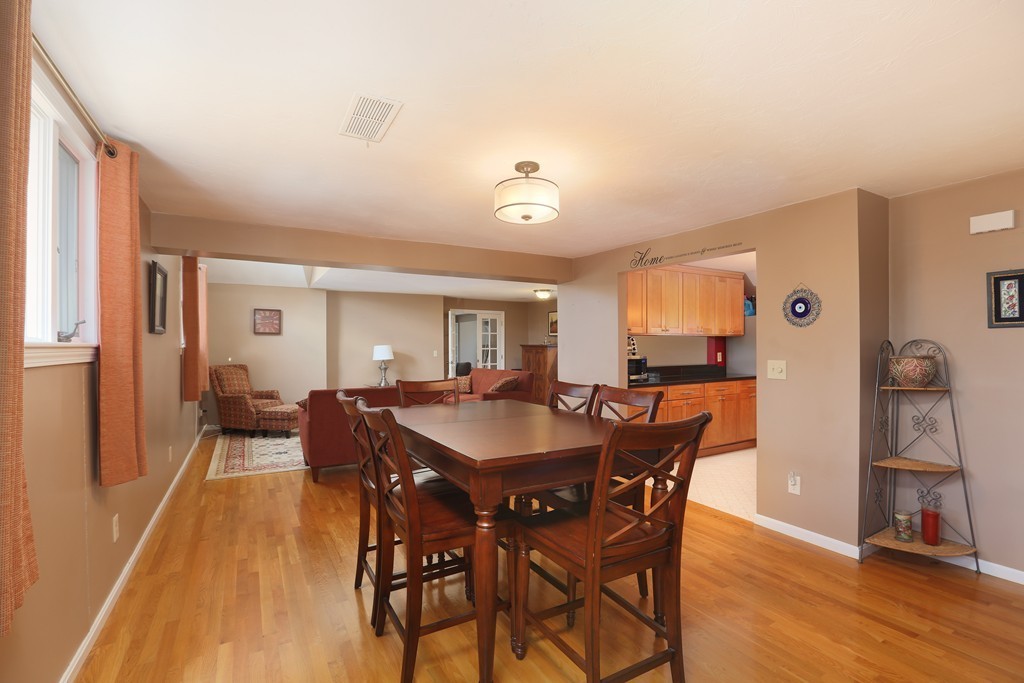 23 Short Street, Unit 3 Walpole, MA 02032 - Photo 2 of 11 Gallery Image 2