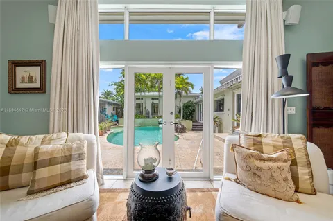 $3,195,000 | 6645 Southwest 73rd Court, Miami, FL 33143