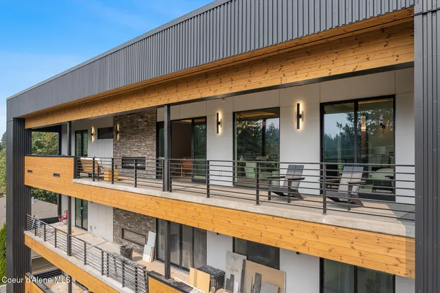 $2,495,000 | 2027 East Mullan Avenue, Coeur D'Alene, ID 83814