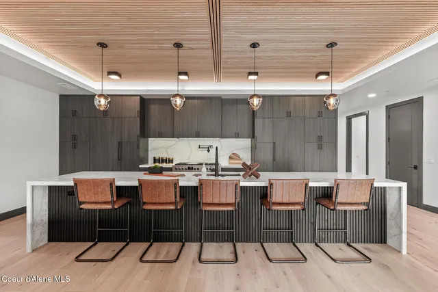 $2,495,000 | 2027 East Mullan Avenue, Coeur D'Alene, ID 83814