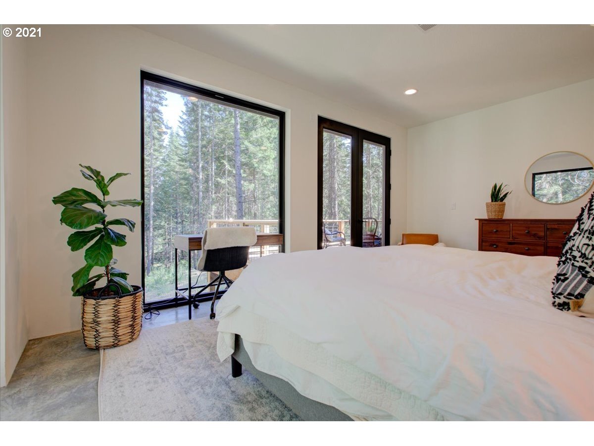 75 Spring Creek Road White Salmon, WA 98672 - Photo 13 of 29 Gallery Image 13