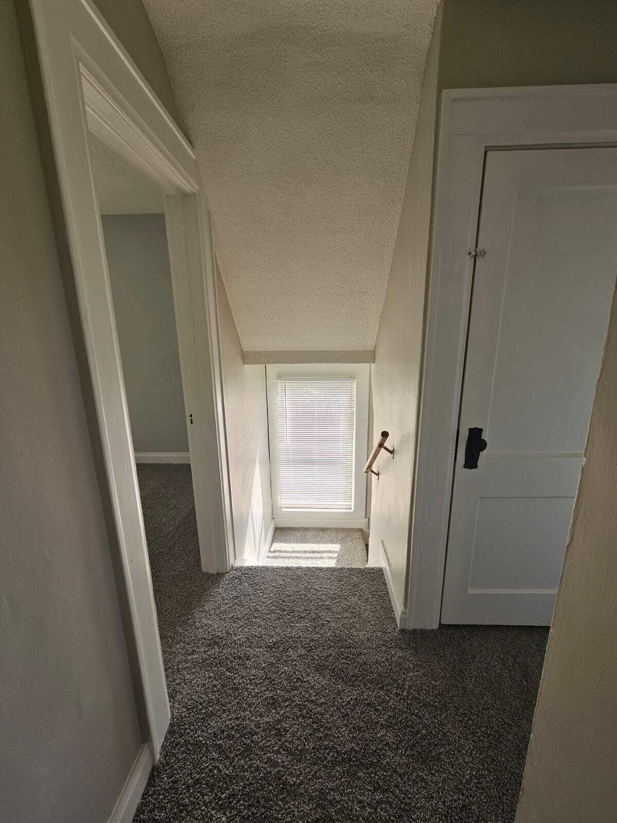 1822 Jackson Road Columbus, OH 43223 - Photo 17 of 28 45