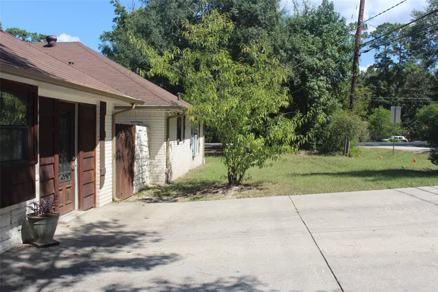 $1,950 | 25723 Glen Loch Drive, Spring, TX 77380