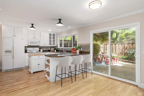 $799,000 | 6 Cottonwood Place, Novato, CA 94945