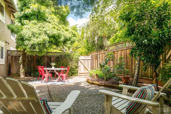 $799,000 | 6 Cottonwood Place, Novato, CA 94945