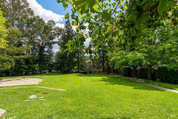 $799,000 | 6 Cottonwood Place, Novato, CA 94945