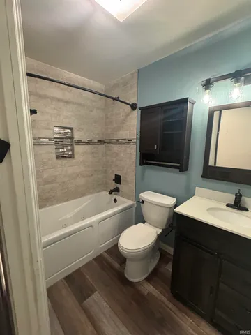 $183,000 | 2704 West Royerton Road, Muncie, IN 47303