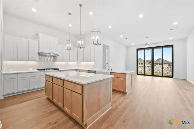 $579,990 | 355 Tumbling Creek Run, Kyle, TX 78640