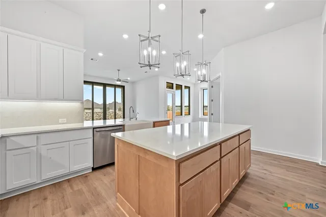 $579,990 | 355 Tumbling Creek Run, Kyle, TX 78640