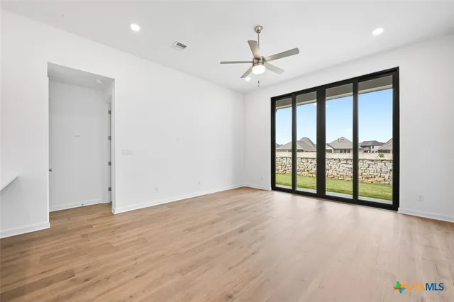 $579,990 | 355 Tumbling Creek Run, Kyle, TX 78640