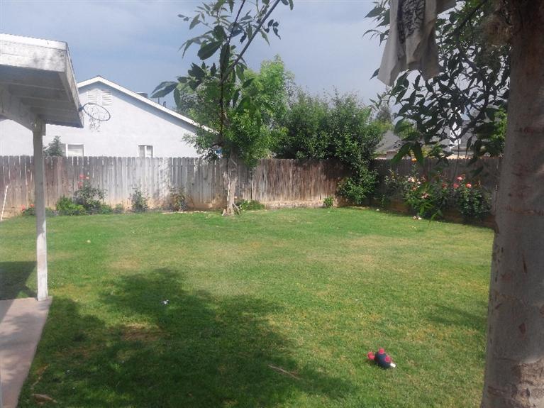 1669 East Santa Rosa Street Reedley, CA 93654 - Photo 4 of 4 Gallery Image 4