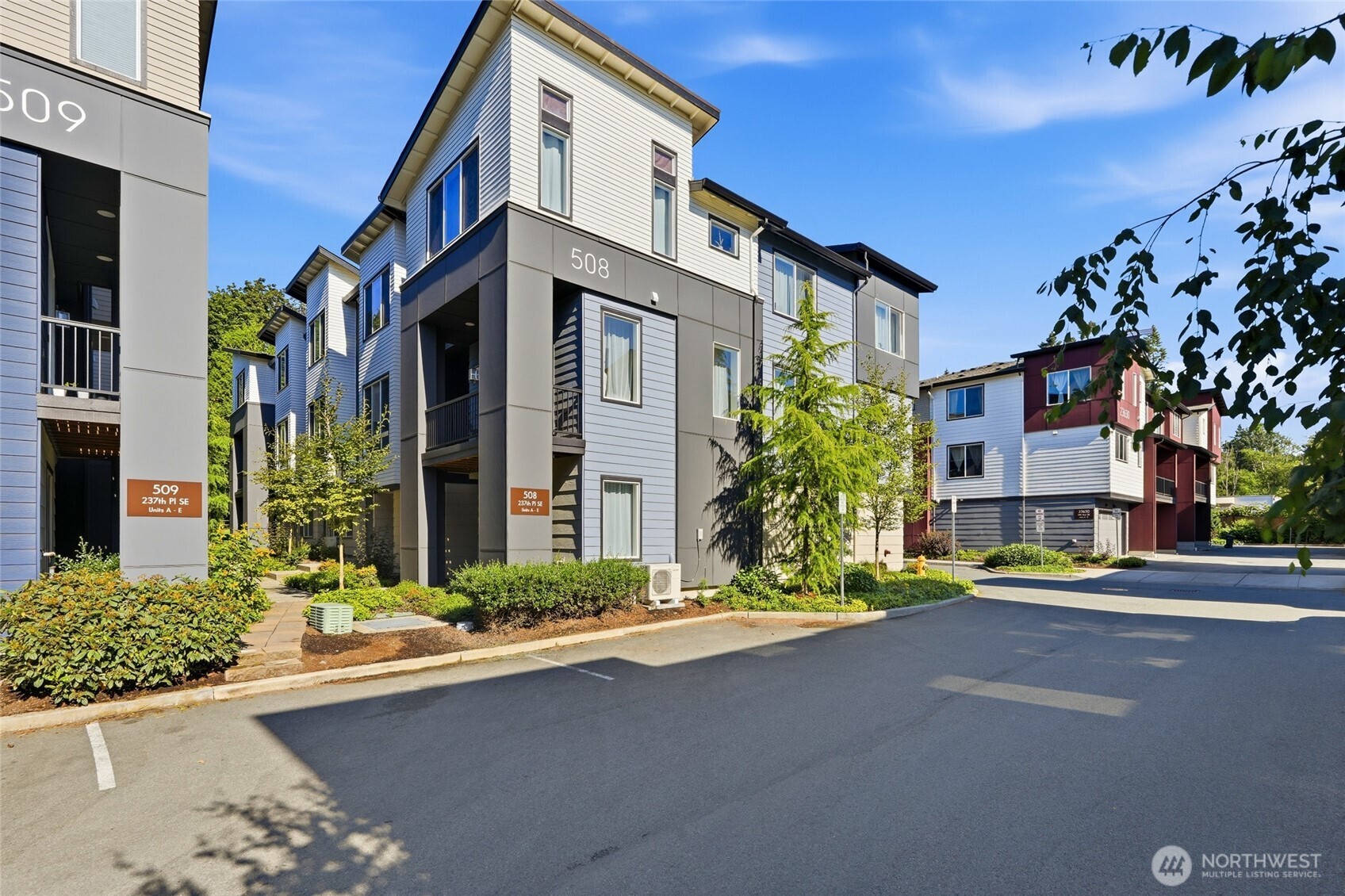 508 237th Street Southeast, Unit B Bothell, WA 98021 - Photo 33 of 40