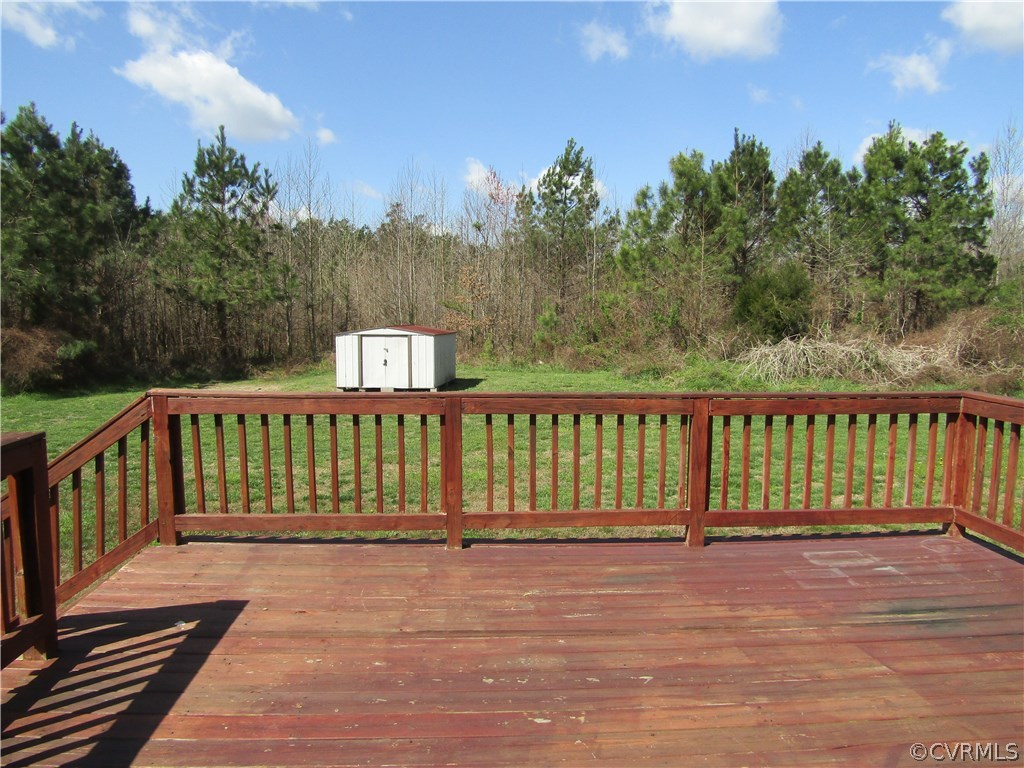 17622 Fox Branch Road Carson, VA 23830 - Photo 6 of 30