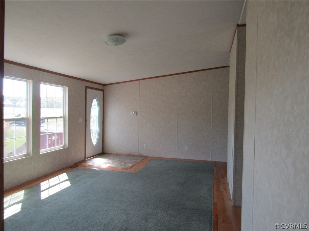 17622 Fox Branch Road Carson, VA 23830 - Photo 8 of 30 an empty room with windows