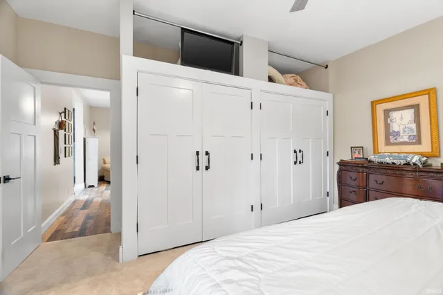 $299,900 | 622 West Milroy Avenue, Rensselaer, IN 47978