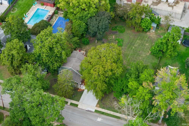 $299,900 | 622 West Milroy Avenue, Rensselaer, IN 47978