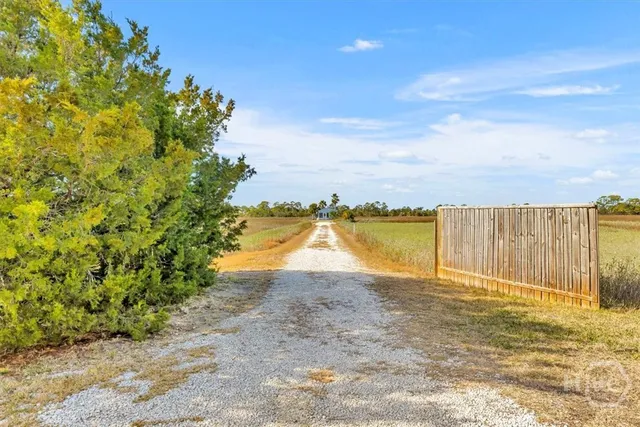 $1,200,000 | 815 Miller Avenue, Tybee Island, GA 31328