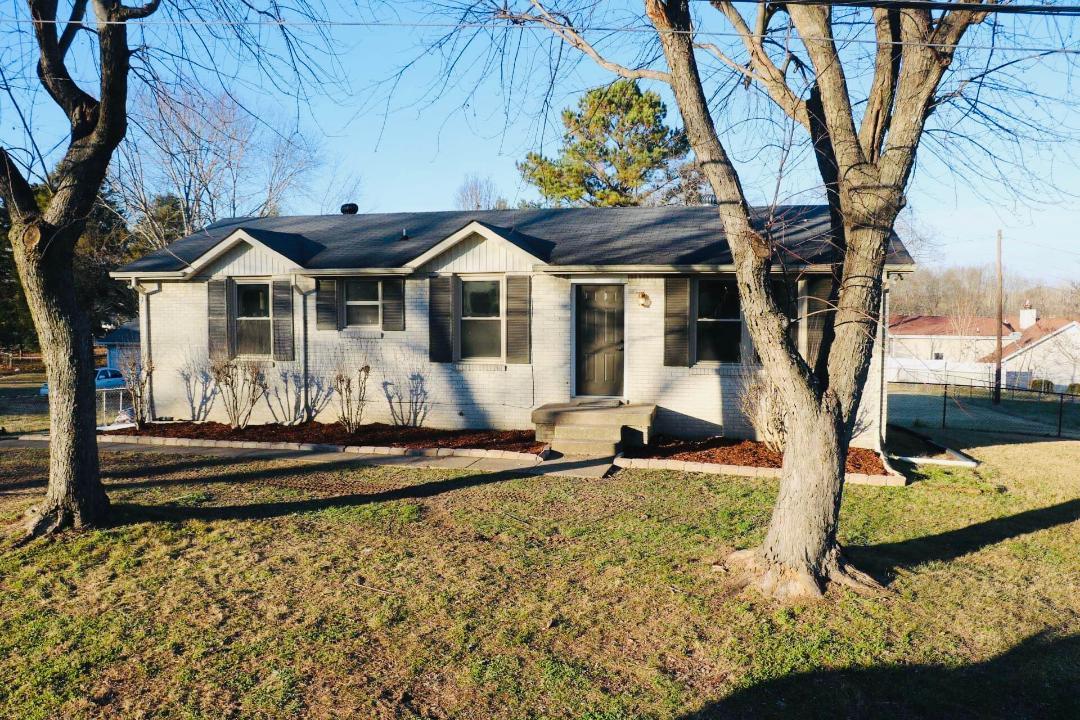 241 Shiloh Road Clarksville, TN 37042 - Photo 1 of 12 Gallery Image 1