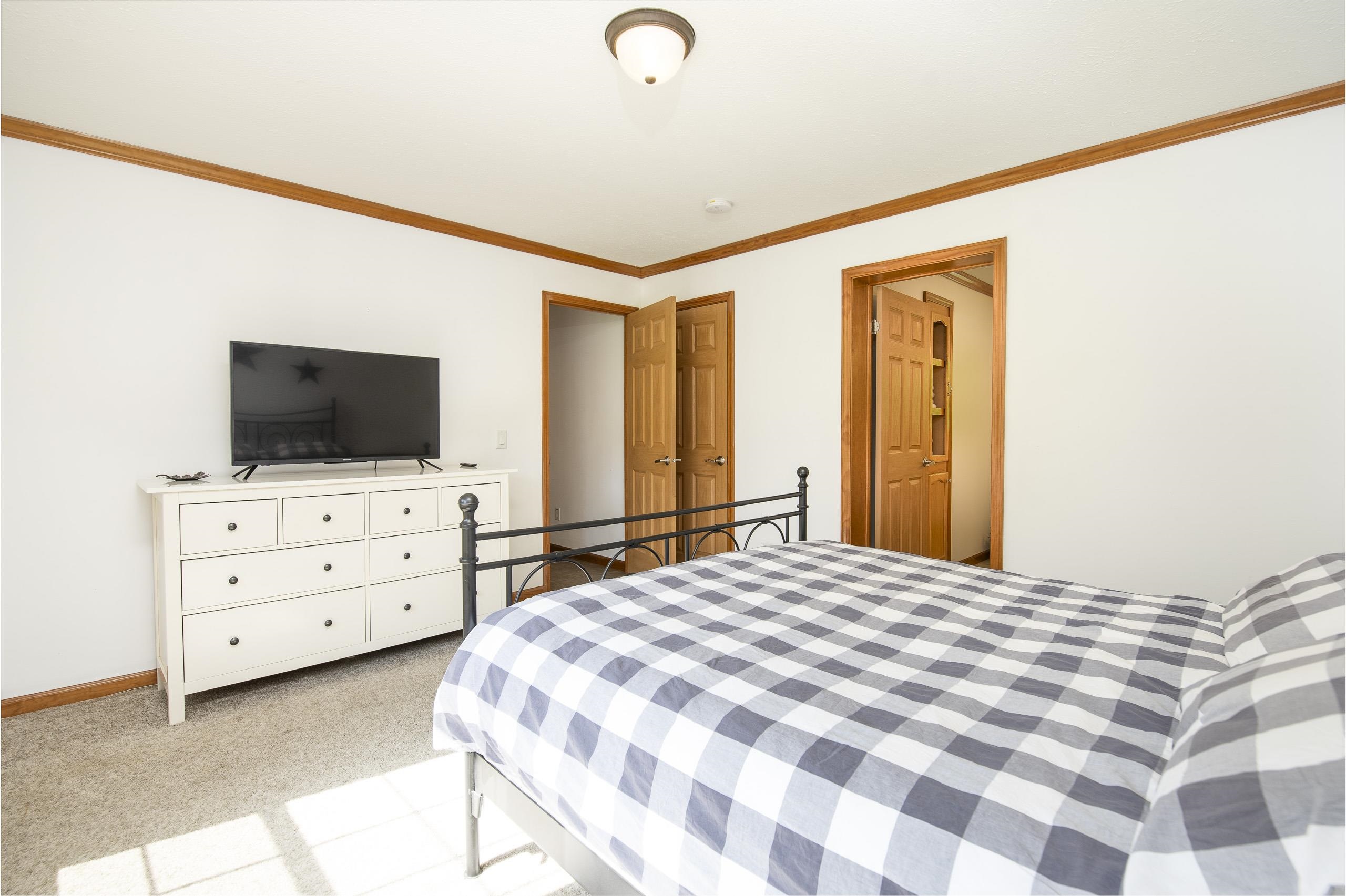 89 Townsend Brook Road Pittsfield, VT 05762 - Photo 21 of 38