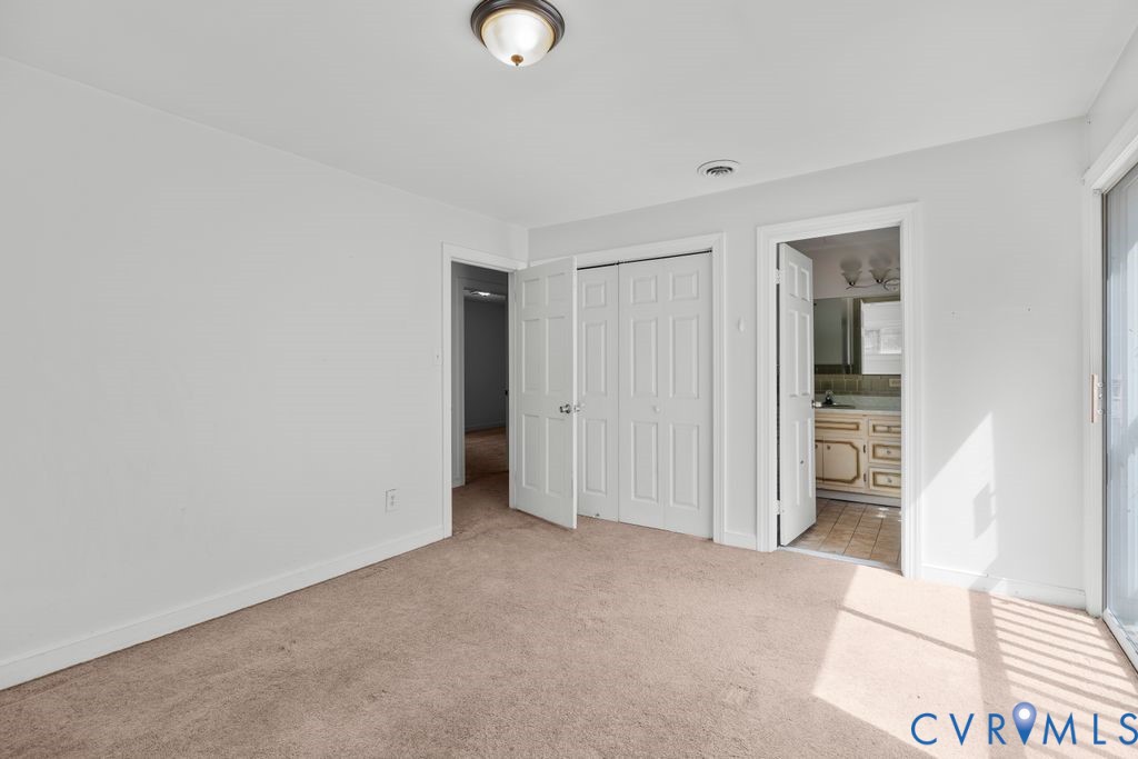16064 Binns Road Doswell, VA 23047 - Photo 22 of 35 an empty room with window