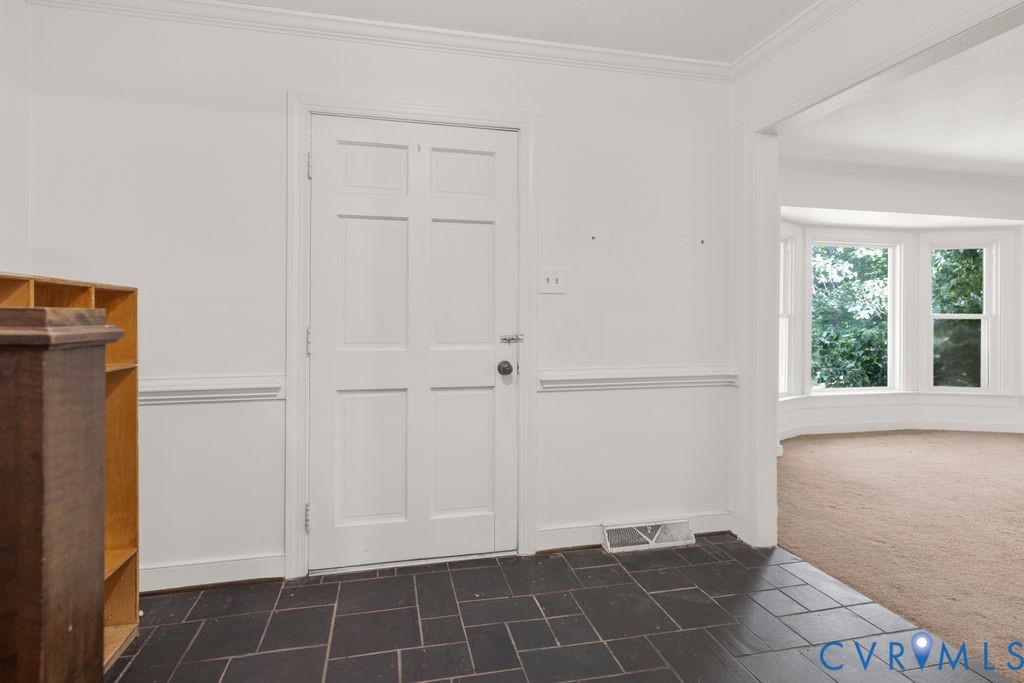 16064 Binns Road Doswell, VA 23047 - Photo 7 of 35 a view of an empty room