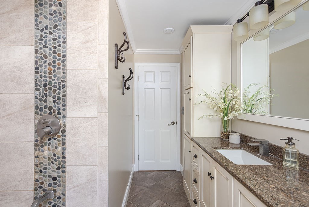 55 Dunster Road Holliston, MA 01746 - Photo 15 of 42 Gallery Image 15