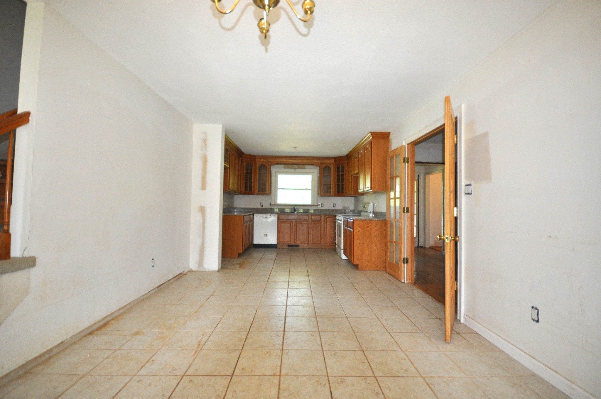 5620 Sango Road Cedar Hill, TN 37032 - Photo 20 of 37 a view of a kitchen with kitchen