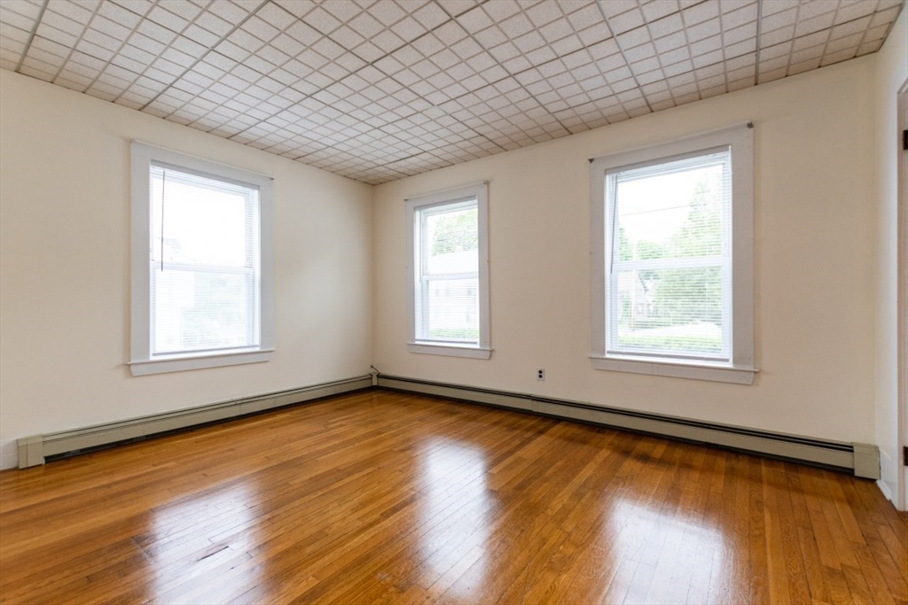 19-1 Spring Street, Unit 1 Stoneham, MA 02180 - Photo 4 of 38