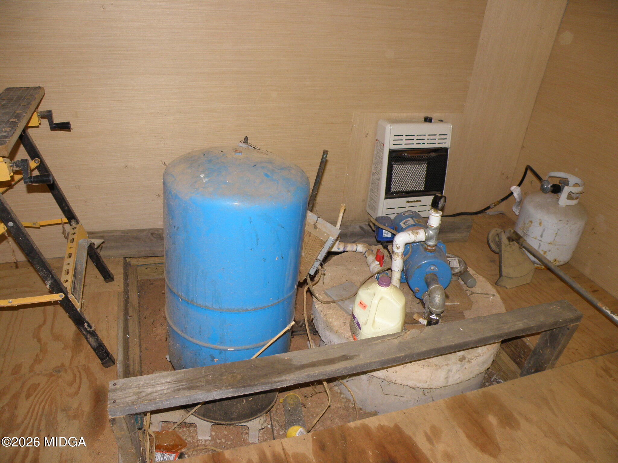 440 Smith Road Haddock, GA 31033 - Photo 26 of 31 Well with Heater