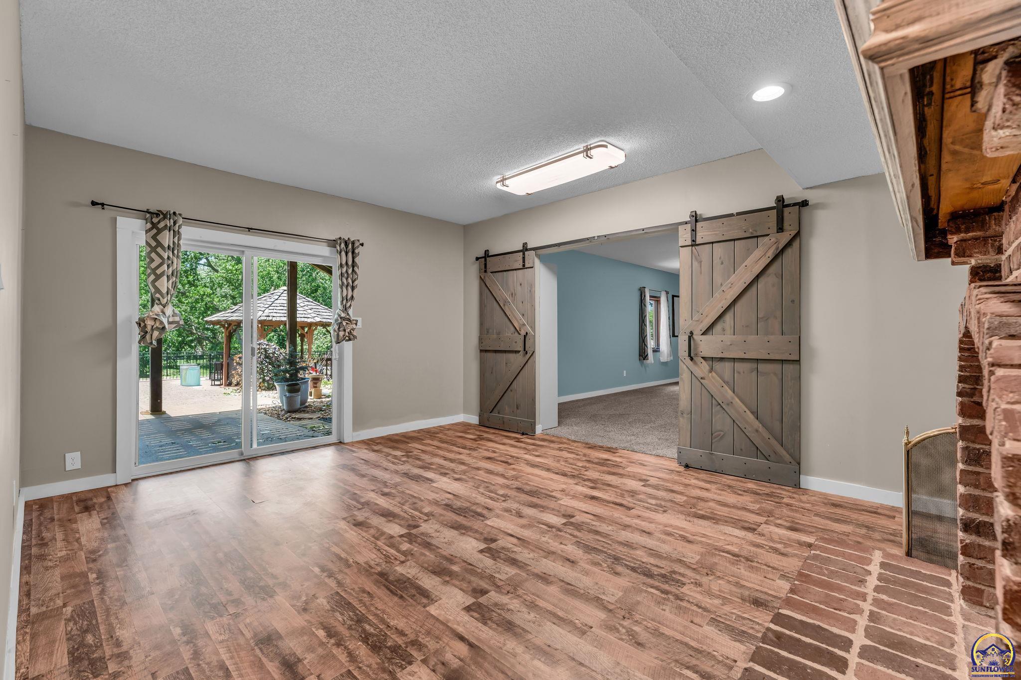 3725 Southwest Kings Forest Road Topeka, KS 66610 - Photo 25 of 52