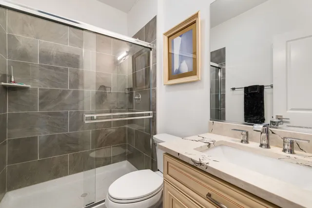 $729,900 | 580 Francesca Lane, Roselle, IL 60172