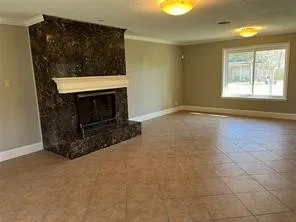 $1,850 | 1442 Circle Drive, Unit A, Sealy, TX 77474