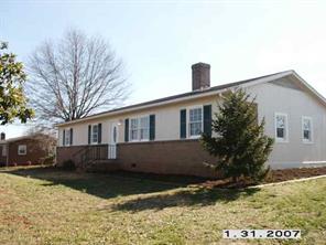 1430 Kings Road Hickory, NC 28602 - Photo 1 of 6 Gallery Image 1