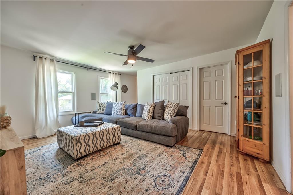 5531 Reeds Road Mission, KS 66202 - Photo 13 of 20 Gallery Image 13