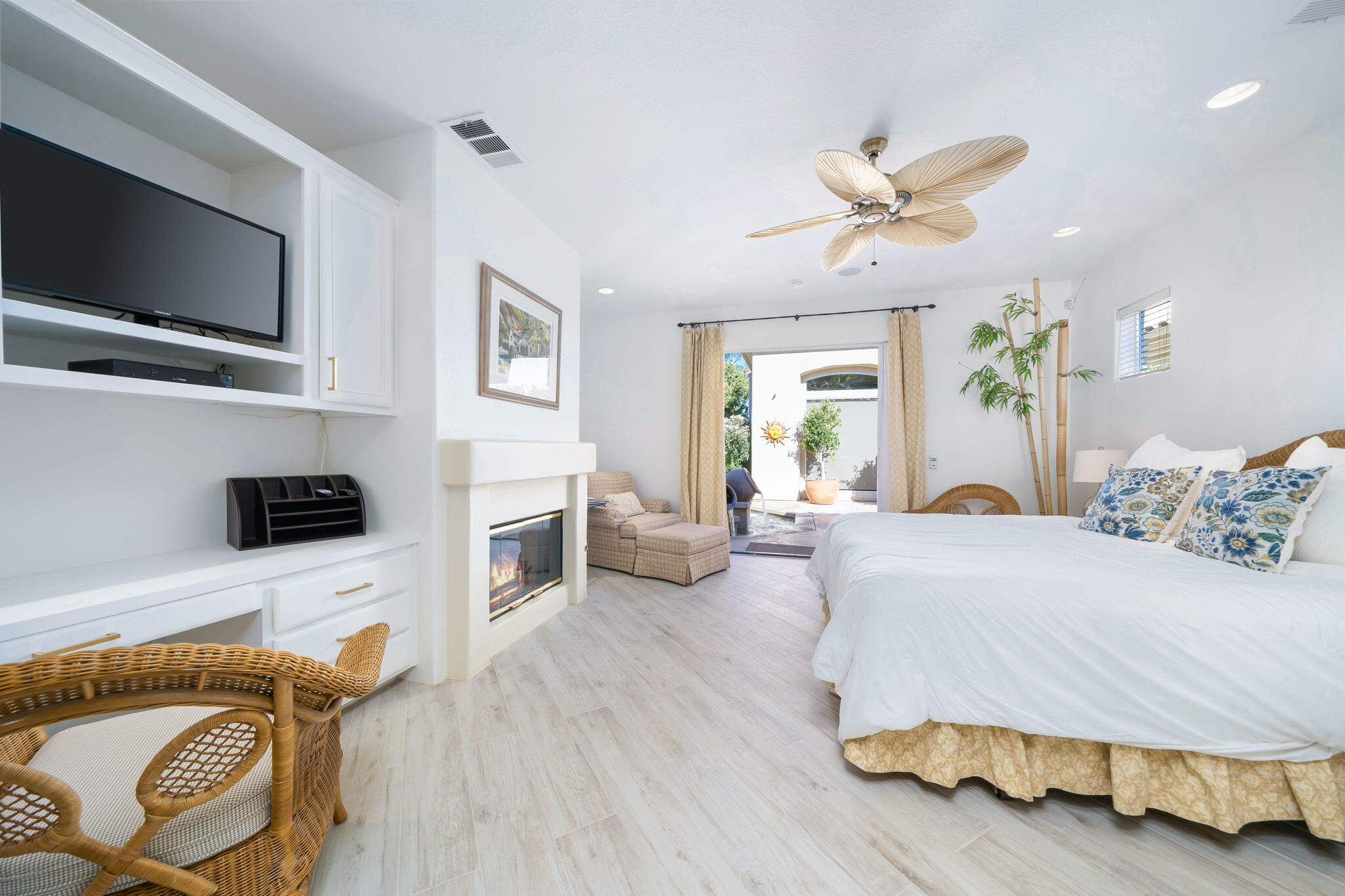 80128 Riviera La Quinta, CA 92253 - Photo 29 of 33 a bedroom with a bed and a flat screen tv