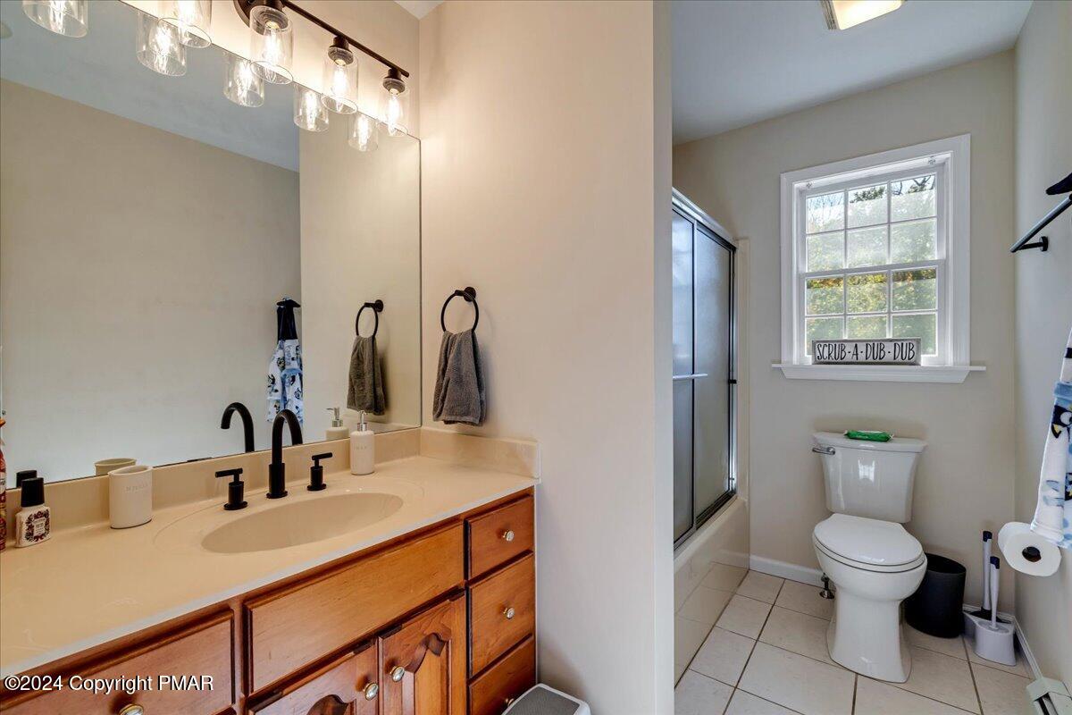 439 5 Points Richmond Road Bangor, PA 18013 - Photo 27 of 50 a bathroom with a sink toilet and shower