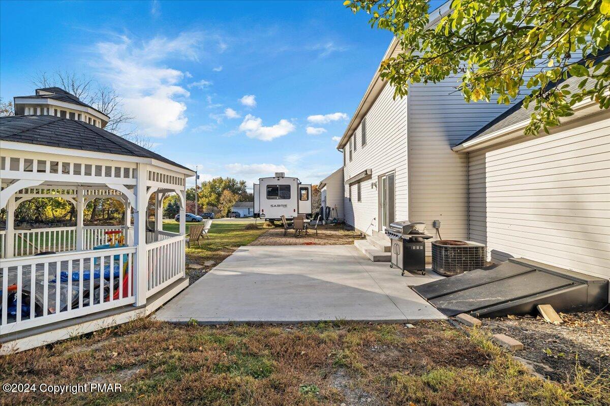 439 5 Points Richmond Road Bangor, PA 18013 - Photo 8 of 50 a view of a house with a patio