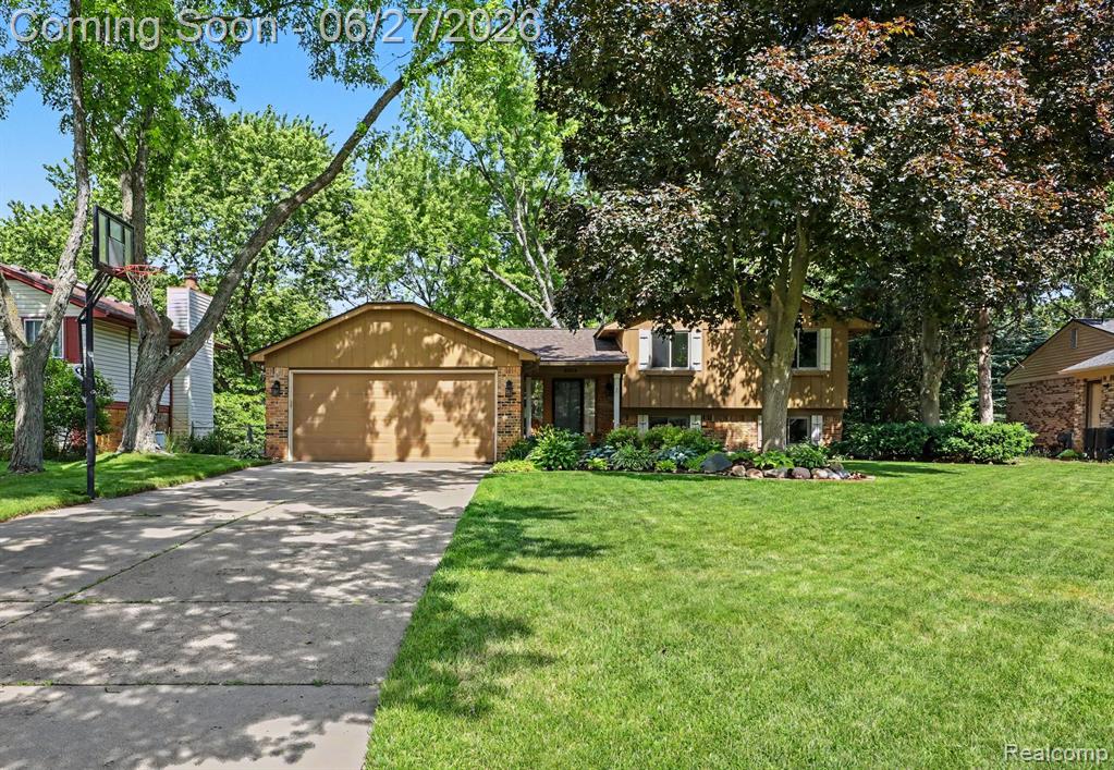 5134 Old Cove Road Clarkston, MI 48346 - Photo 2 of 27