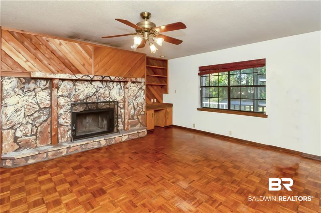 3359 Riverside Drive West Mobile, AL 36605 - Photo 2 of 15