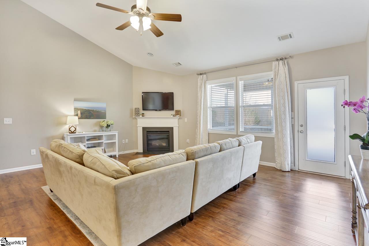 9 Aylestone Way Piedmont, SC 29673 - Photo 4 of 35