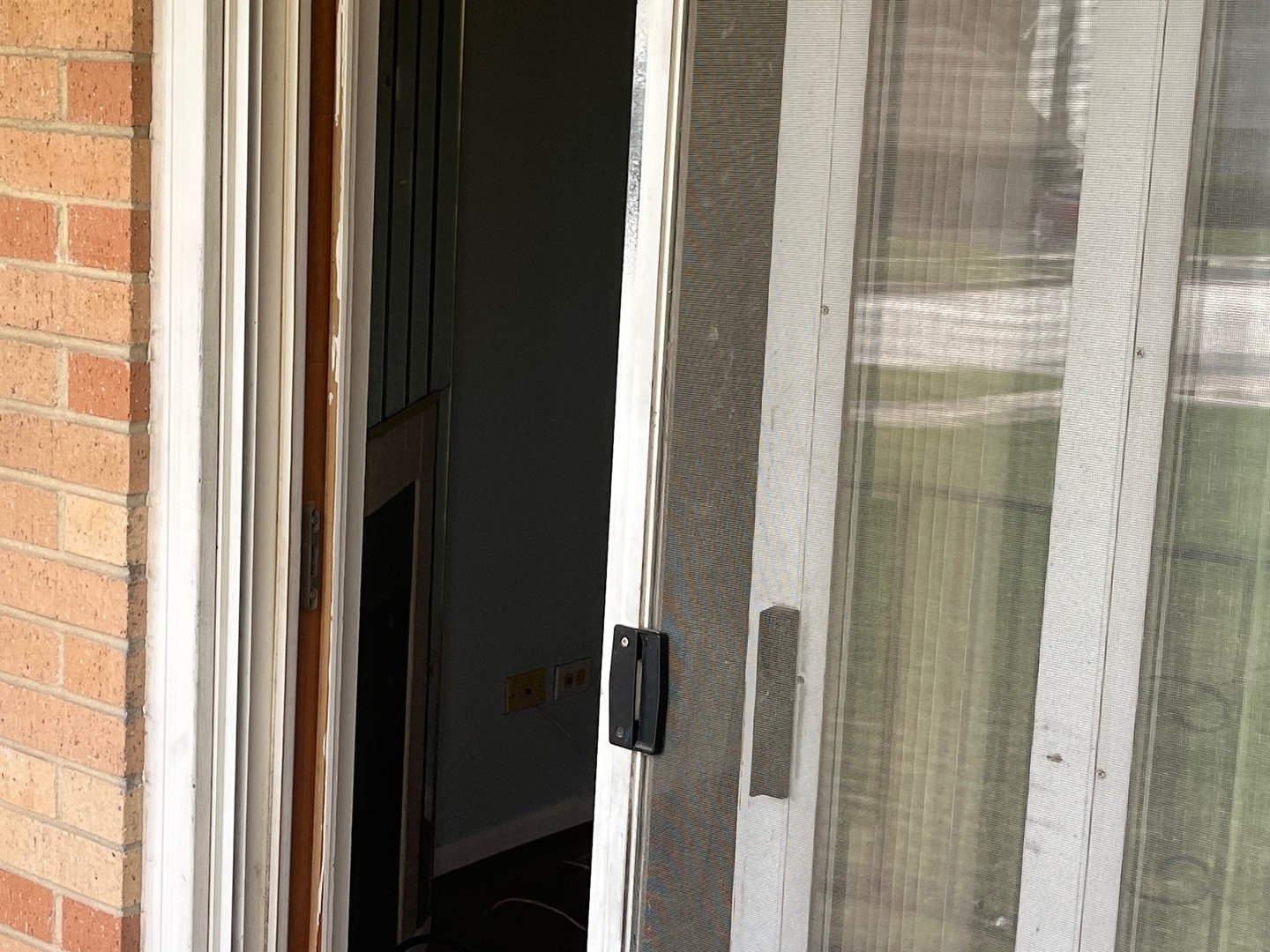 18320 Robin Lane, Unit D2 Homewood, IL 60430 - Photo 9 of 23