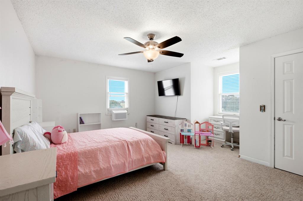 12255 Strittmatter Road Pilot Point, TX 76258 - Photo 20 of 33