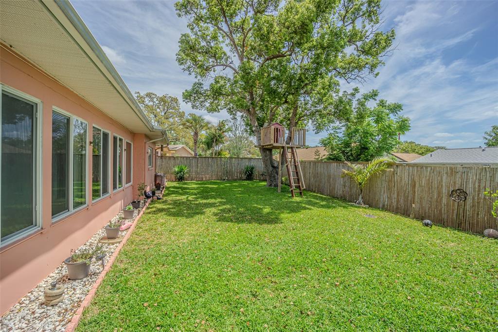 8024 Las Cruces Court Port Richey, FL 34668 - Photo 24 of 32