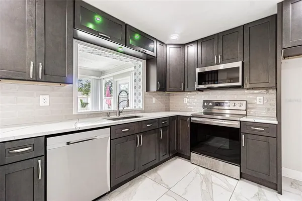 $1,900 | 8024 Las Cruces Court, Port Richey, FL 34668