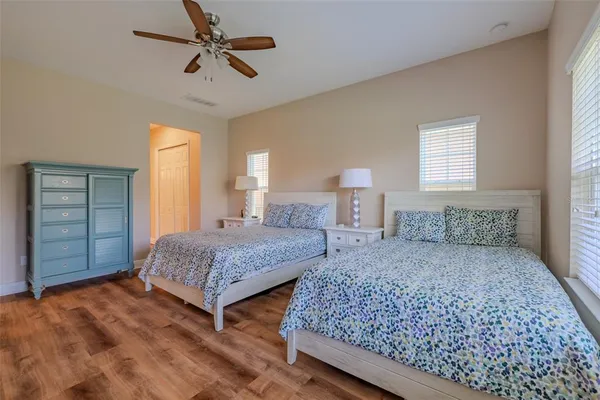 $669,900 | 5927 Jasper Glen Drive, Lithia, FL 33547