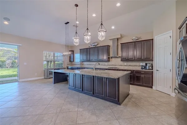 $669,900 | 5927 Jasper Glen Drive, Lithia, FL 33547