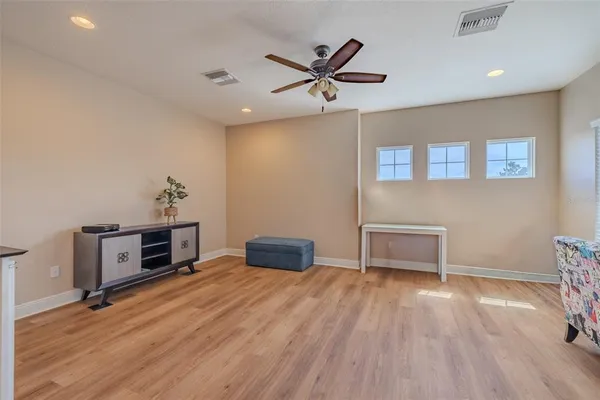 $669,900 | 5927 Jasper Glen Drive, Lithia, FL 33547