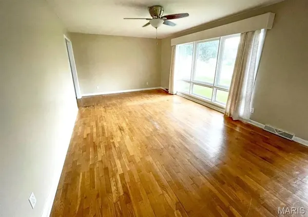 $164,000 | 106 West Grant Street, Dexter, MO 63841