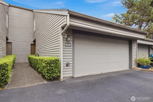 $868,000 | 7250 Old Redmond Road, Unit E119, Redmond, WA 98052